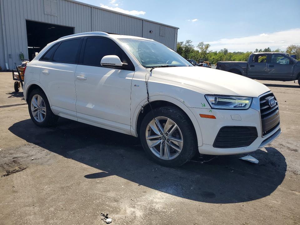 50116306 :رقم المزاد ، WA1BCCFS6JR030041 vin ، 2018 Audi Q3 مزاد بيع