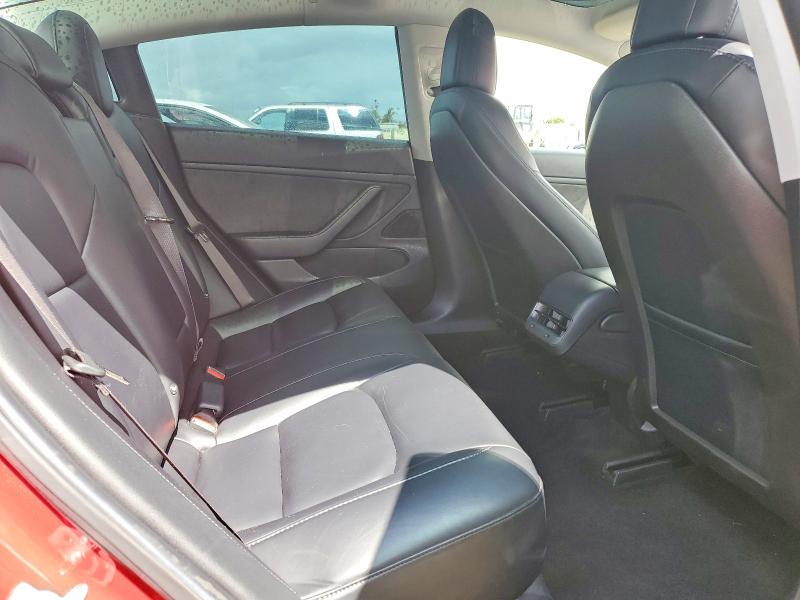 50192136 :رقم المزاد ، 5YJ3E1EA8JF047513 vin ، 2018 Tesla Model 3 مزاد بيع