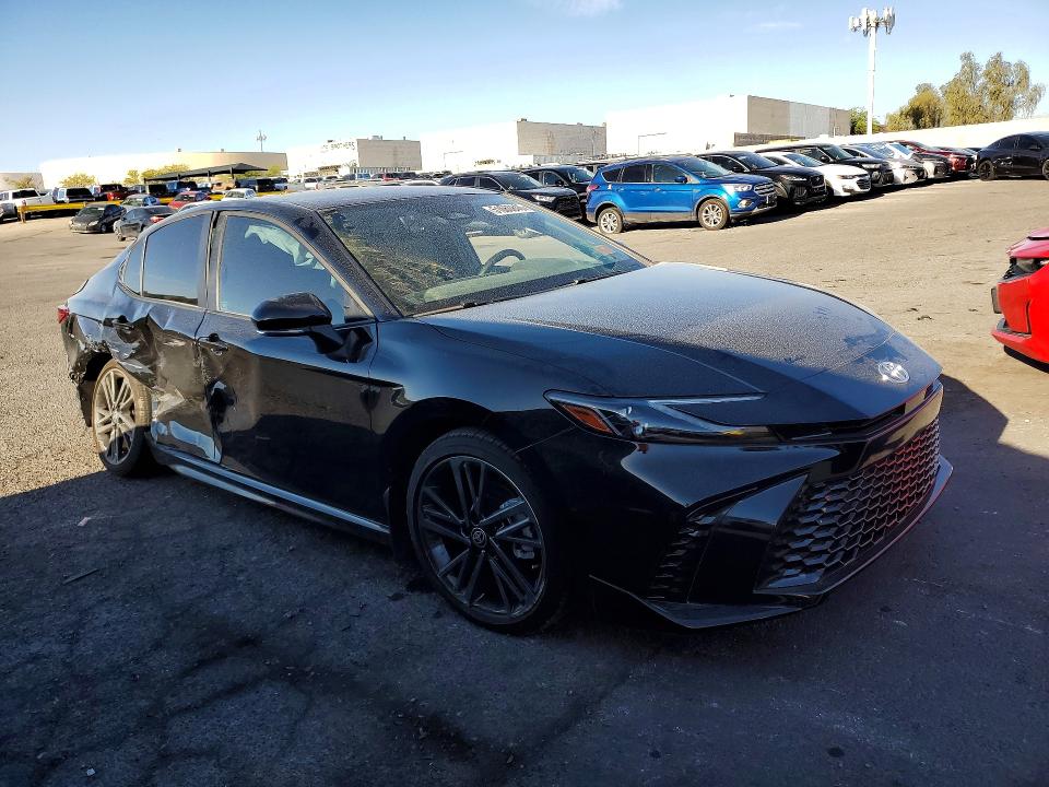 51660846 :رقم المزاد ، 4T1DBADK6SU526296 vin ، 2025 Toyota Camry مزاد بيع