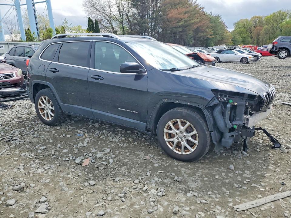 50633006 :رقم المزاد ، 1C4PJMCSXFW758594 vin ، 2015 Jeep Cherokee مزاد بيع