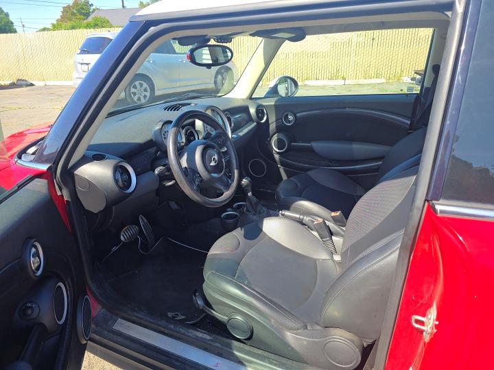 2012 Mini Cooper მანქანა იყიდება აუქციონზე, vin: WMWSV3C52CT385869, აუქციონის ნომერი: 50623616