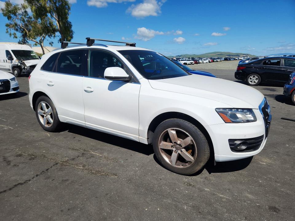 2010 Audi Q5 მანქანა იყიდება აუქციონზე, vin: WA1LKBFP2AA080088, აუქციონის ნომერი: 48701236
