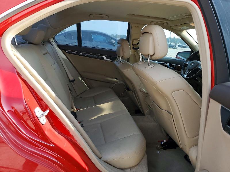 51488076 :رقم المزاد ، WDDGF4HBXEA938170 vin ، 2014 Mercedes-benz C مزاد بيع