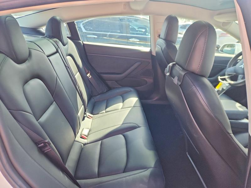 50353356 :رقم المزاد ، 5YJ3E1EA8KF484557 vin ، 2019 Tesla Model 3 مزاد بيع