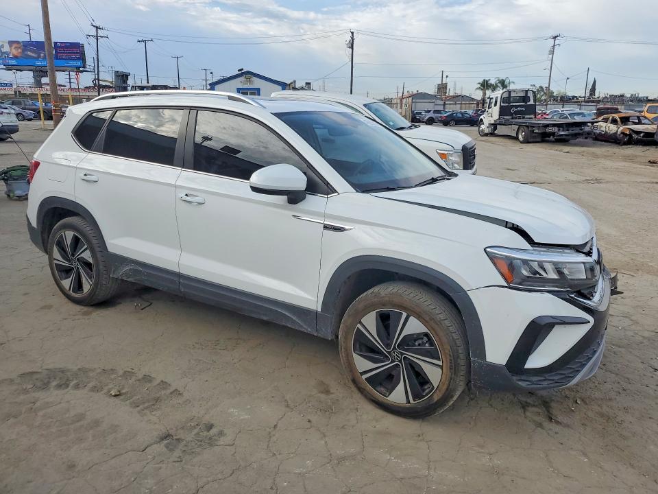 48953596 :رقم المزاد ، 3VVVX7B2XRM066365 vin ، 2024 Volkswagen Taos مزاد بيع