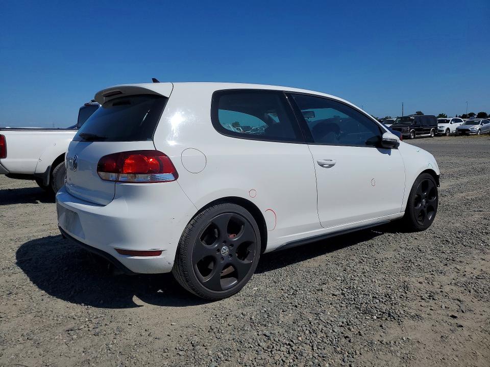 51039146 :رقم المزاد ، WVWFD7AJ9BW178780 vin ، 2011 Volkswagen Gti مزاد بيع