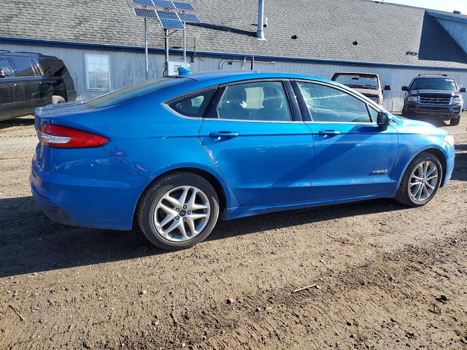 2019 Ford Fusion მანქანა იყიდება აუქციონზე, vin: 3FA6P0LU3KR145997, აუქციონის ნომერი: 51787846
