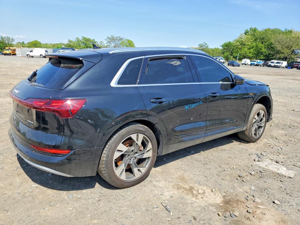 Aukcja sprzedaży 2021 Audi E-tron, vin: WA1AAAGEXMB020642, numer aukcji: 51329016