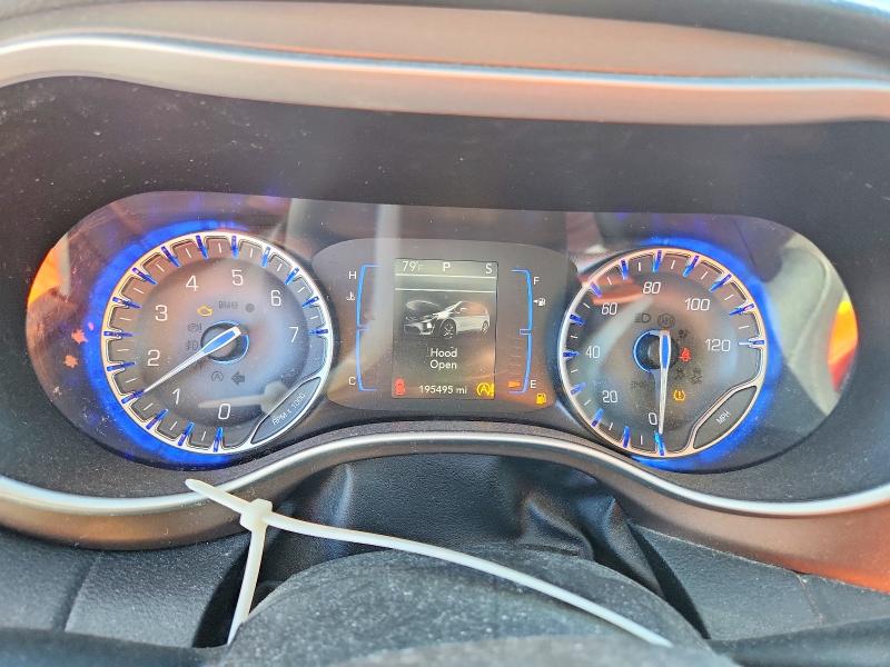 49297046 :رقم المزاد ، 2C4RC1DG9HR770856 vin ، 2017 Chrysler Pacifica مزاد بيع