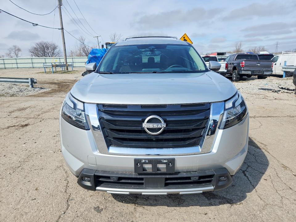 48646966 :رقم المزاد ، 5N1DR3DKXPC227124 vin ، 2023 Nissan Pathfinder مزاد بيع
