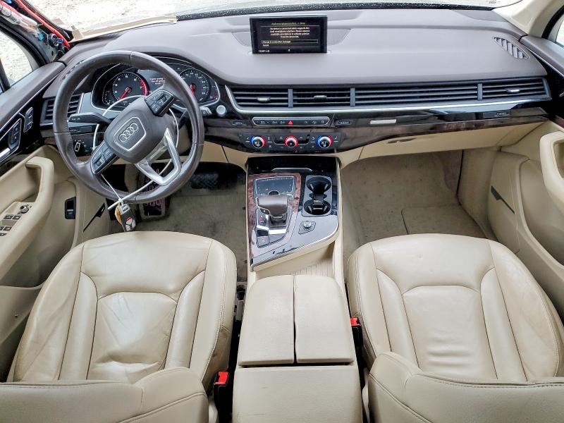 50049746 :رقم المزاد ، WA1LABF7XHD006946 vin ، 2017 Audi Q7 مزاد بيع
