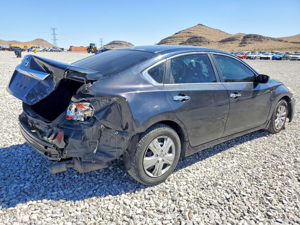 2015 Nissan Altima მანქანა იყიდება აუქციონზე, vin: 1N4AL3AP3FN325025, აუქციონის ნომერი: 48985336