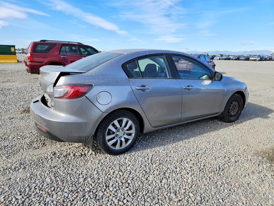 49739816 :رقم المزاد ، JM1BL1UF1B1416141 vin ، 2011 Mazda 3 مزاد بيع
