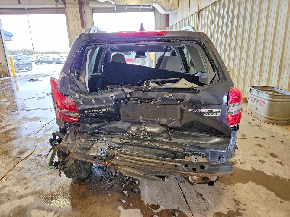2016 Subaru Forester მანქანა იყიდება აუქციონზე, vin: JF2SJADC1GH545704, აუქციონის ნომერი: 51632576