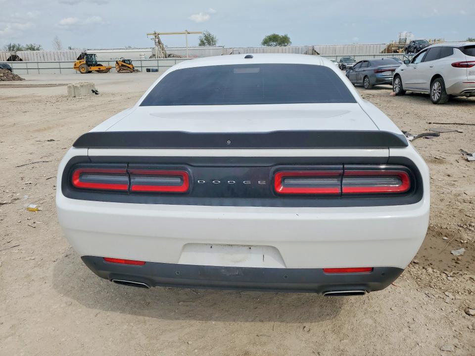 49794626 :رقم المزاد ، 2C3CDZAG8JH118770 vin ، 2018 Dodge Challenger مزاد بيع