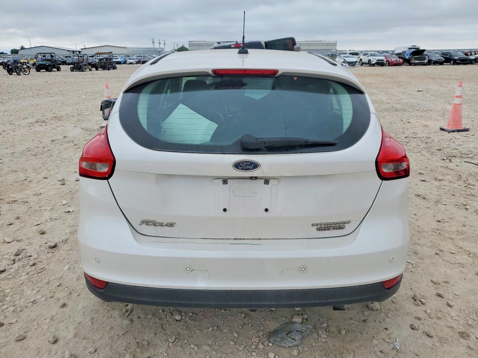 Продаж на аукціоні авто 2015 Ford Focus, vin: 1FADP3N2XFL323445, номер лоту: 51365526