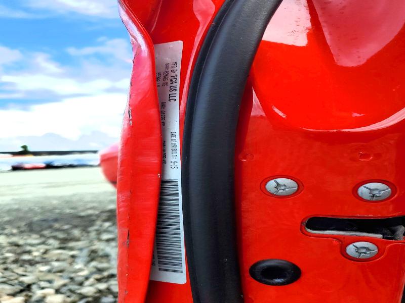 2015 Dodge Challenger მანქანა იყიდება აუქციონზე, vin: 2C3CDZAT3FH924083, აუქციონის ნომერი: 49283206