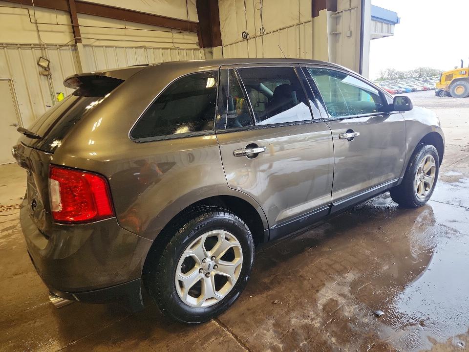 51764456 :رقم المزاد ، 2FMDK3JC3BBA91588 vin ، 2011 Ford Edge مزاد بيع