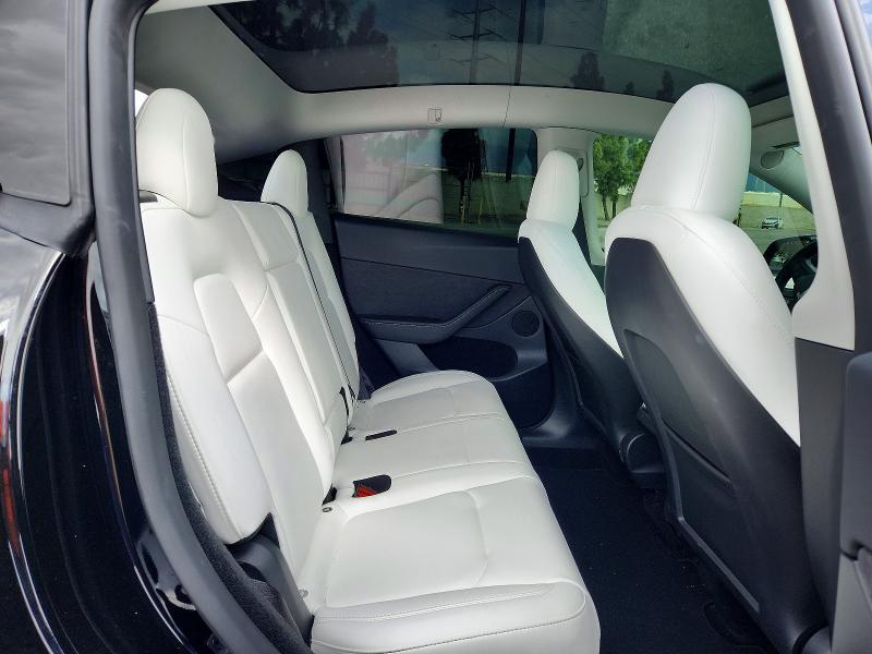 2024 Tesla Model Y მანქანა იყიდება აუქციონზე, vin: 7SAYGDEE2RF066383, აუქციონის ნომერი: 51379566