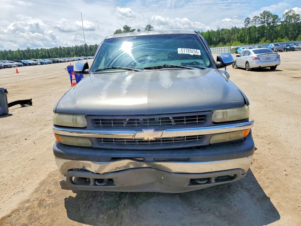 51789256 :رقم المزاد ، 2GCEC19T611302589 vin ، 2001 Chevrolet Silverado مزاد بيع