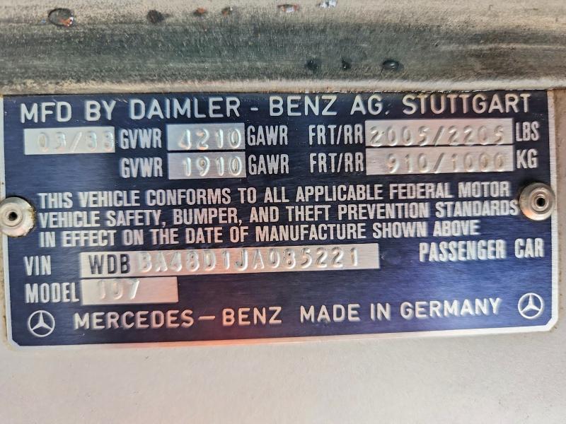 49994256 :رقم المزاد ، WDBBA48D1JA085221 vin ، 1988 Mercedes-benz 560 مزاد بيع