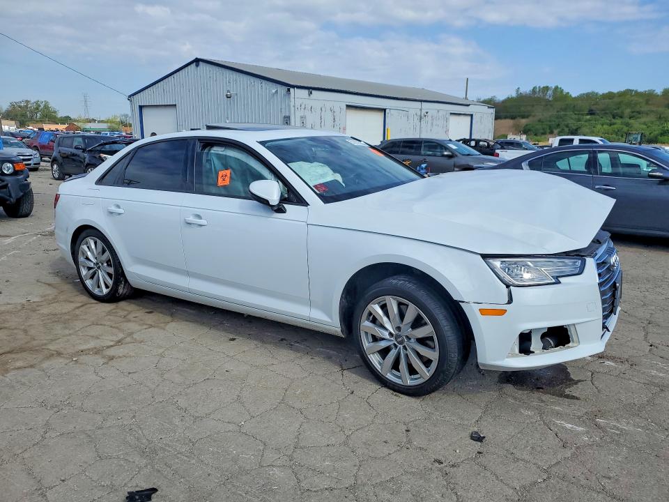 51872036 :رقم المزاد ، WAUANAF40HN039012 vin ، 2017 Audi A4 مزاد بيع