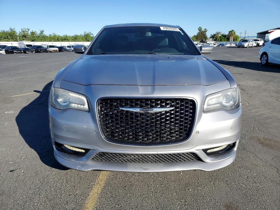 Продажа на аукционе авто 2018 Chrysler 300, vin: 2C3CCABG5JH137246, номер лота: 49820926