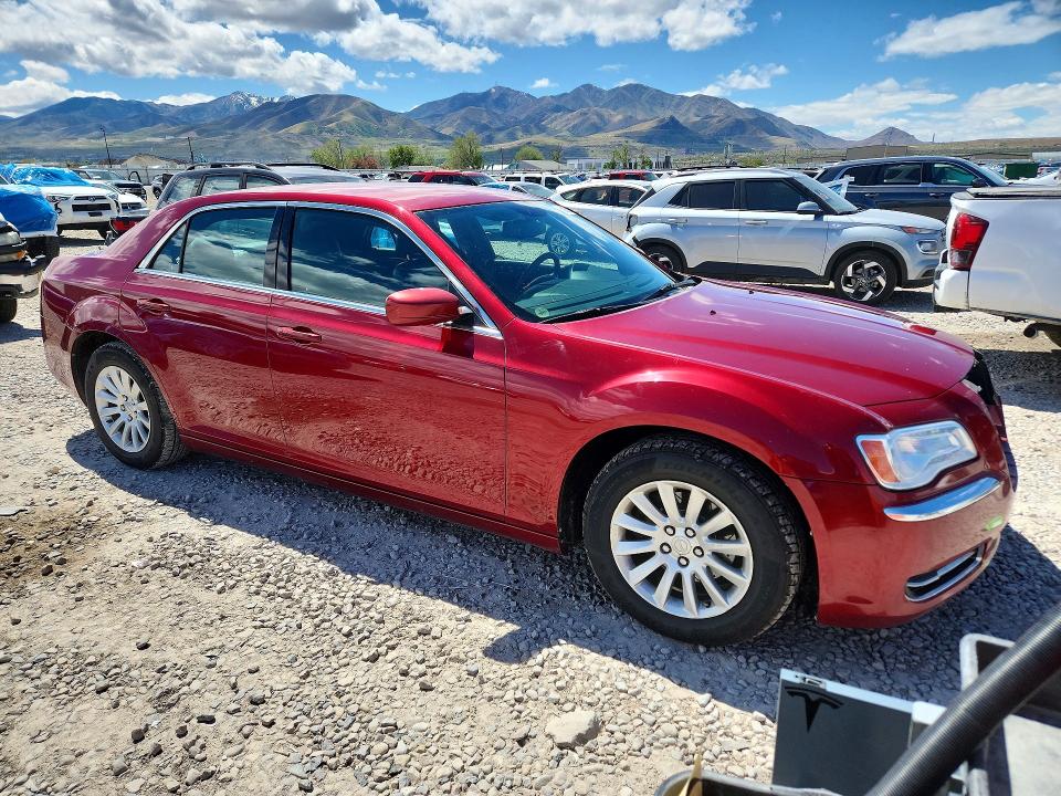 Продажа на аукционе авто 2014 Chrysler 300, vin: 2C3CCAAG6EH252641, номер лота: 50976916