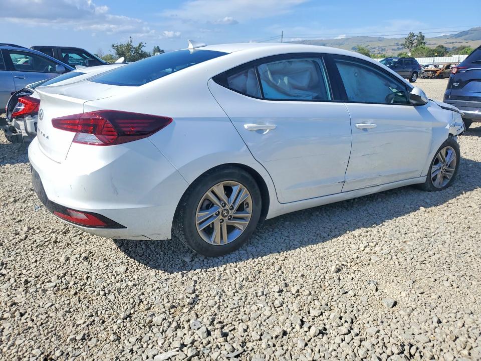 51346066 :رقم المزاد ، 5NPD84LF7KH443995 vin ، 2019 Hyundai Elantra مزاد بيع