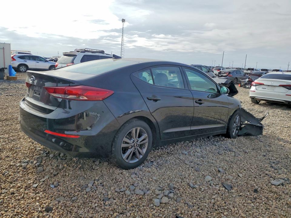 51467786 :رقم المزاد ، 5NPD84LFXJH247953 vin ، 2018 Hyundai Elantra مزاد بيع