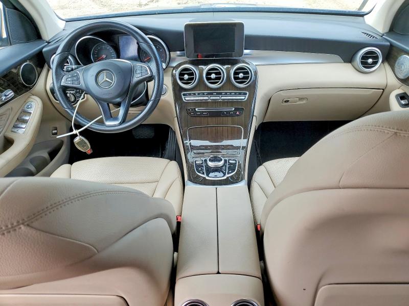 50931396 :رقم المزاد ، WDC0G4JB4HF132765 vin ، 2017 Mercedes-benz Glc مزاد بيع