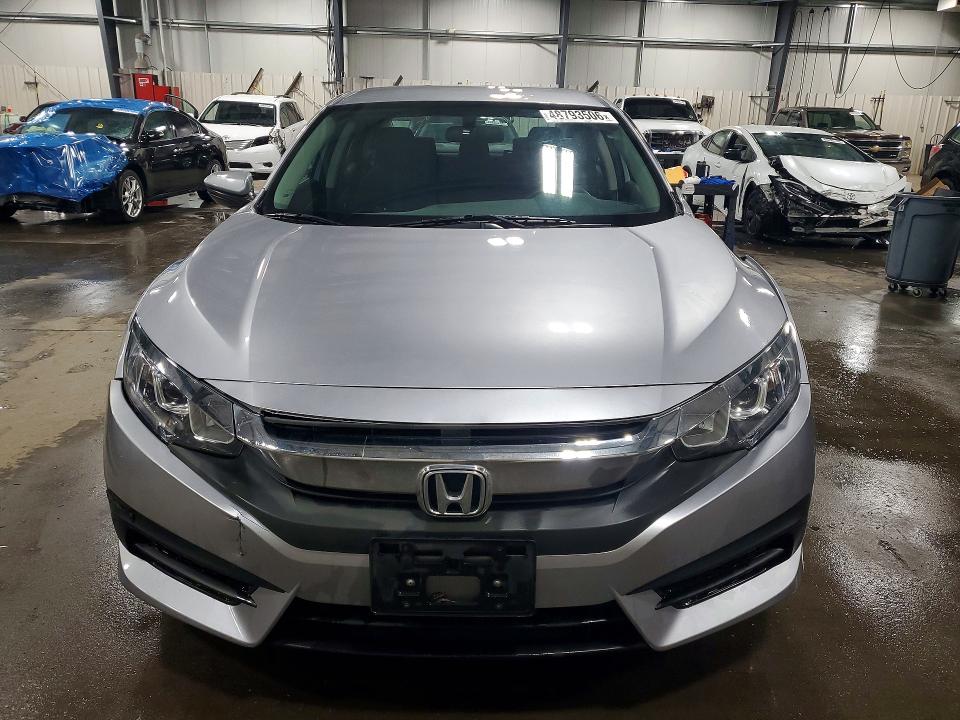 48793506 :رقم المزاد ، 2HGFC2F56JH572026 vin ، 2018 Honda Civic مزاد بيع