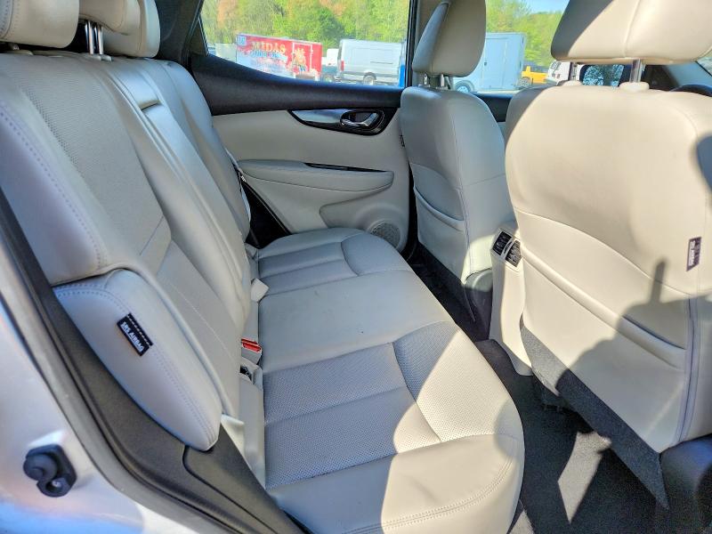 49925776 :رقم المزاد ، JN1BJ1CW4MW673553 vin ، 2021 Nissan Rogue Sport مزاد بيع