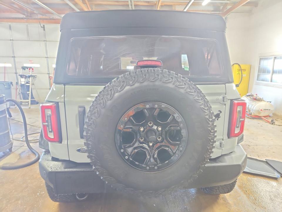 48533096 :رقم المزاد ، 1FMEE5DP6NLA73533 vin ، 2022 Ford Bronco مزاد بيع