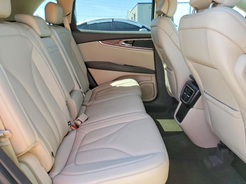 Продажа на аукционе авто 2018 Lincoln Mkx, vin: 2LMPJ6LR6JBL29357, номер лота: 49259796