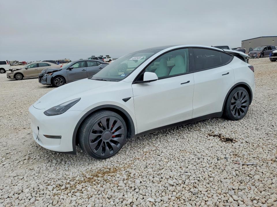 2024 Tesla Model Y მანქანა იყიდება აუქციონზე, vin: 7SAYGDEF1RA275099, აუქციონის ნომერი: 48695466