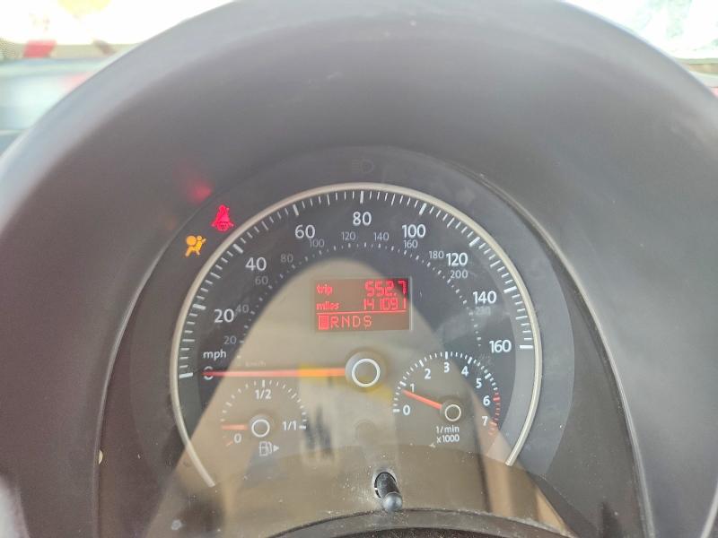 Продаж на аукціоні авто 2010 Volkswagen New Beetle, vin: 3VWPW3AGXAM015014, номер лоту: 49414576