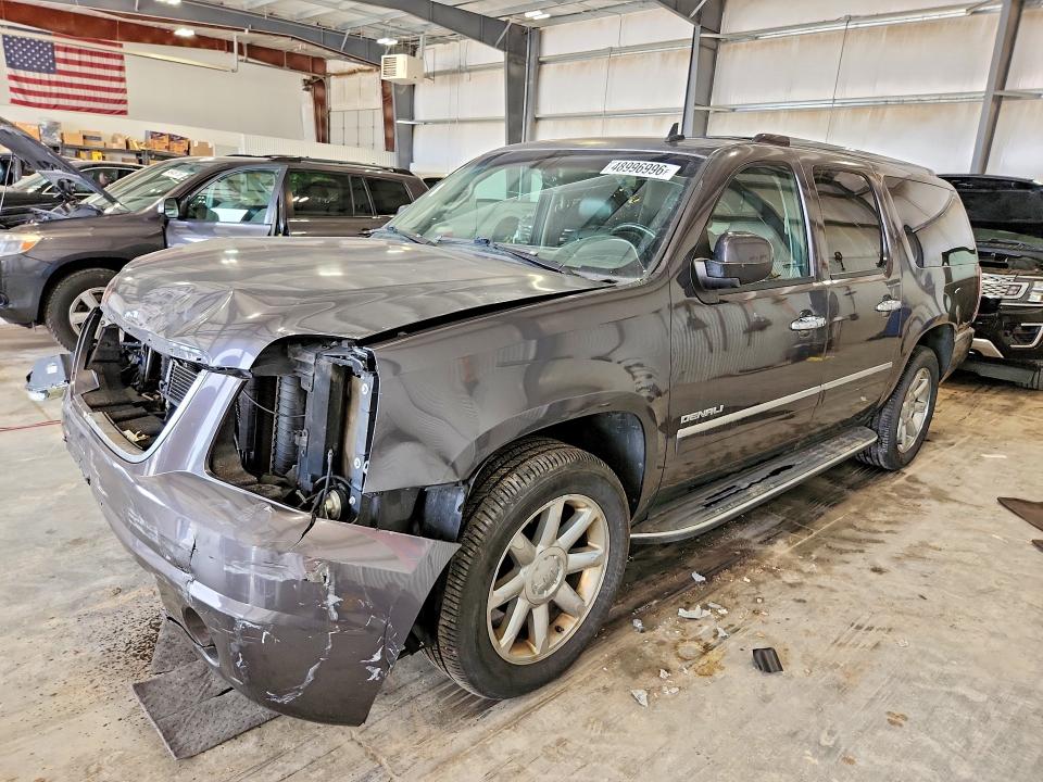 48996996 :رقم المزاد ، 1GKUKMEF3AR151240 vin ، 2010 Gmc Yukon Xl مزاد بيع