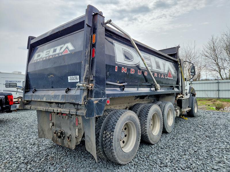 Продаж на аукціоні авто 2015 Caterpillar Ct660, vin: 3HTJGTKT1FN658163, номер лоту: 54896406