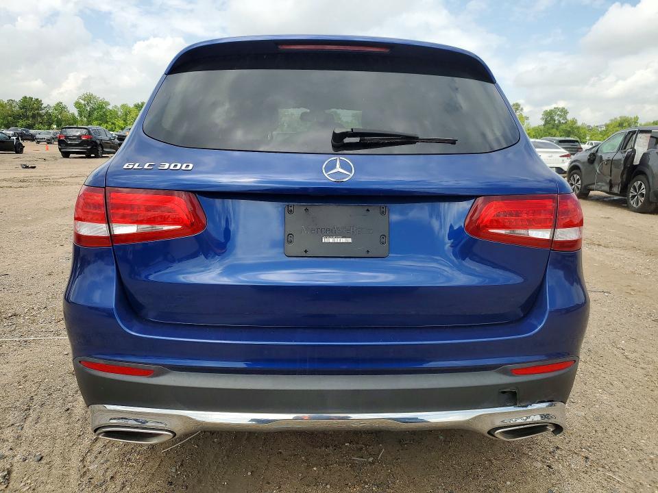 50931396 :رقم المزاد ، WDC0G4JB4HF132765 vin ، 2017 Mercedes-benz Glc مزاد بيع