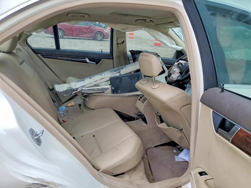 2012 Mercedes-benz C მანქანა იყიდება აუქციონზე, vin: WDDGF4HB5CA626545, აუქციონის ნომერი: 48691656