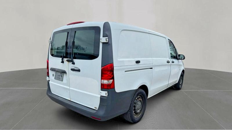 50176166 :رقم المزاد ، WD3PG2EA7G3131209 vin ، 2016 Mercedes-benz Metris مزاد بيع
