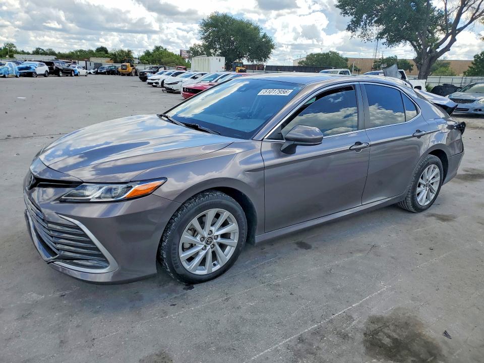 Aukcja sprzedaży 2021 Toyota Camry, vin: 4T1C11AK4MU495328, numer aukcji: 51017956