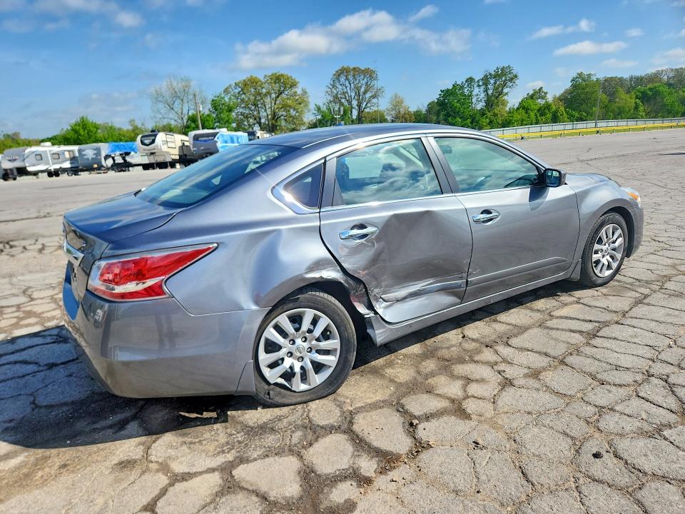 2015 Nissan Altima მანქანა იყიდება აუქციონზე, vin: 1N4AL3APXFC572098, აუქციონის ნომერი: 50944446