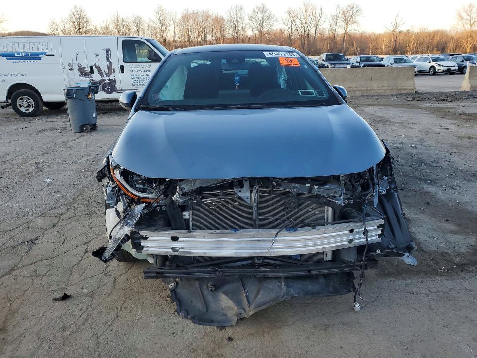 49465186 :رقم المزاد ، 5YFS4MCE0NP113861 vin ، 2022 Toyota Corolla مزاد بيع