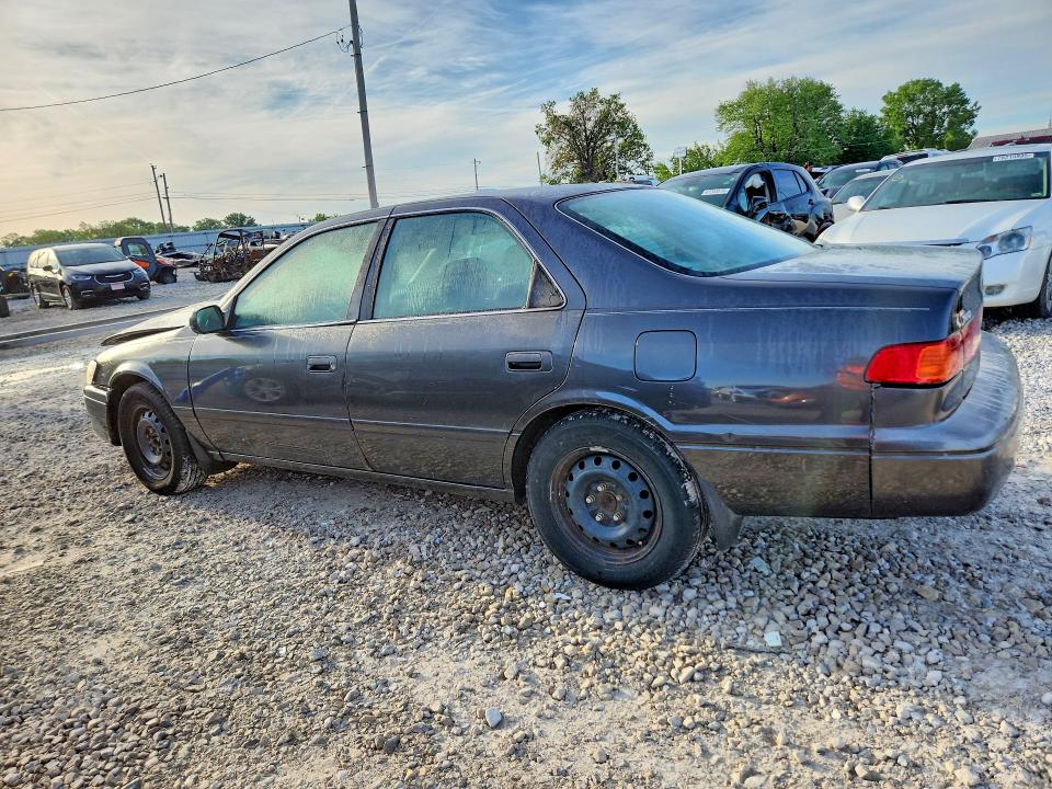 48597216 :رقم المزاد ، JT2BG22K8Y0451079 vin ، 2000 Toyota Camry مزاد بيع