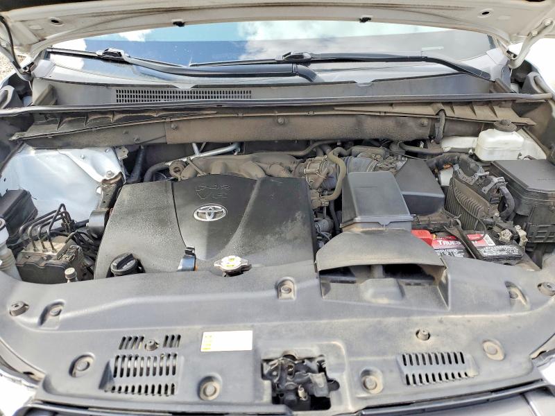Продажа на аукционе авто 2019 Toyota Highlander, vin: 5TDJZRFH9KS620437, номер лота: 49014126