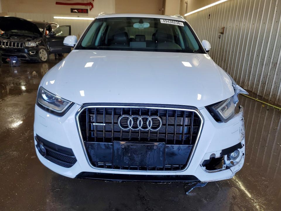 49438236 :رقم المزاد ، WA1EFCFS0FR003042 vin ، 2015 Audi Q3 مزاد بيع