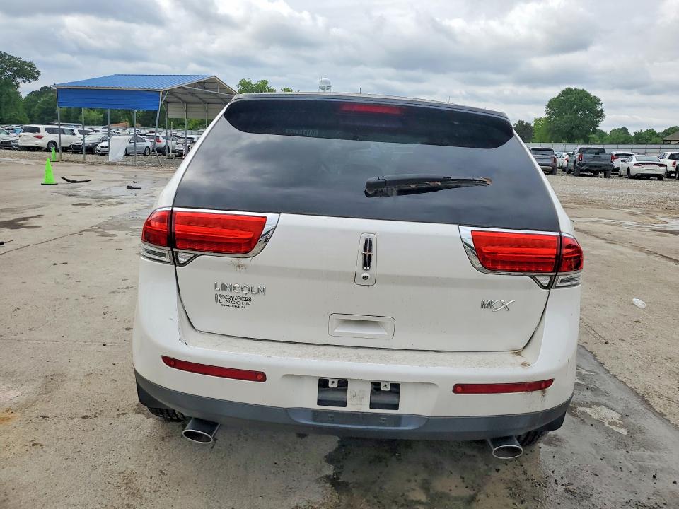 Продаж на аукціоні авто 2015 Lincoln Mkx, vin: 2LMDJ6JK2FBL33373, номер лоту: 51819126