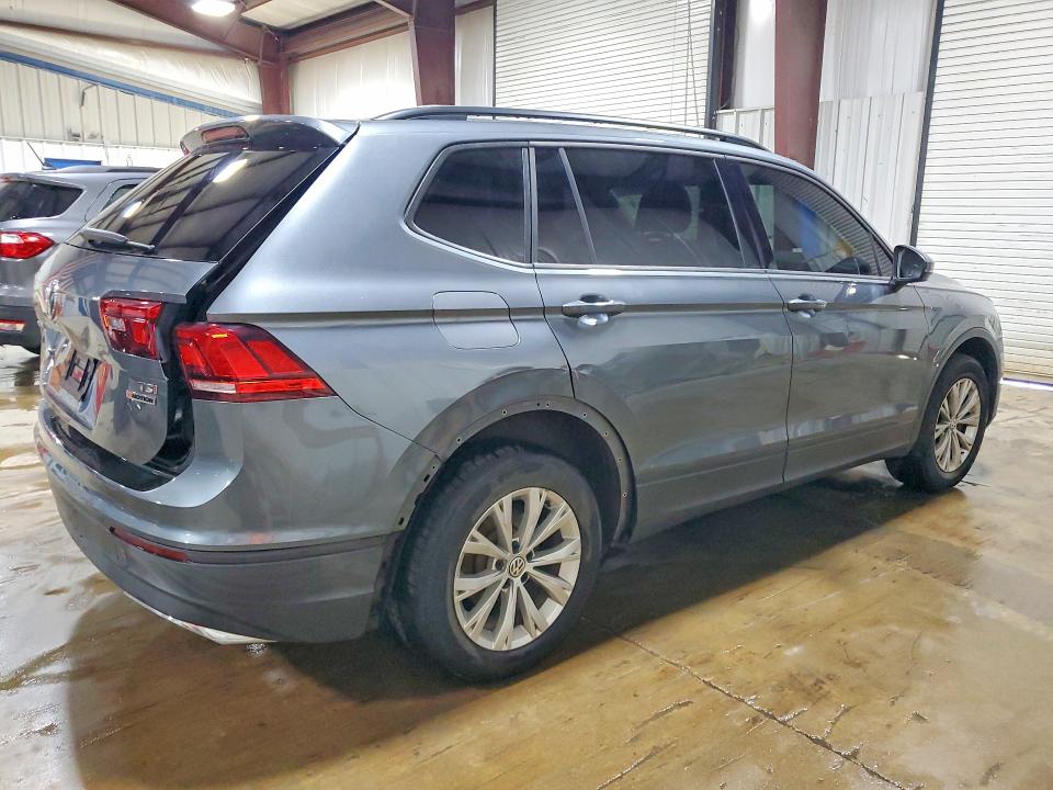 Продаж на аукціоні авто 2018 Volkswagen Tiguan, vin: 3VV0B7AX9JM080624, номер лоту: 49244866